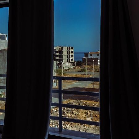 Beautiful And Brand New 2 Bedrooms Apartment/ Magnifico E Novo Apartamento T2 Прайя Экстерьер фото