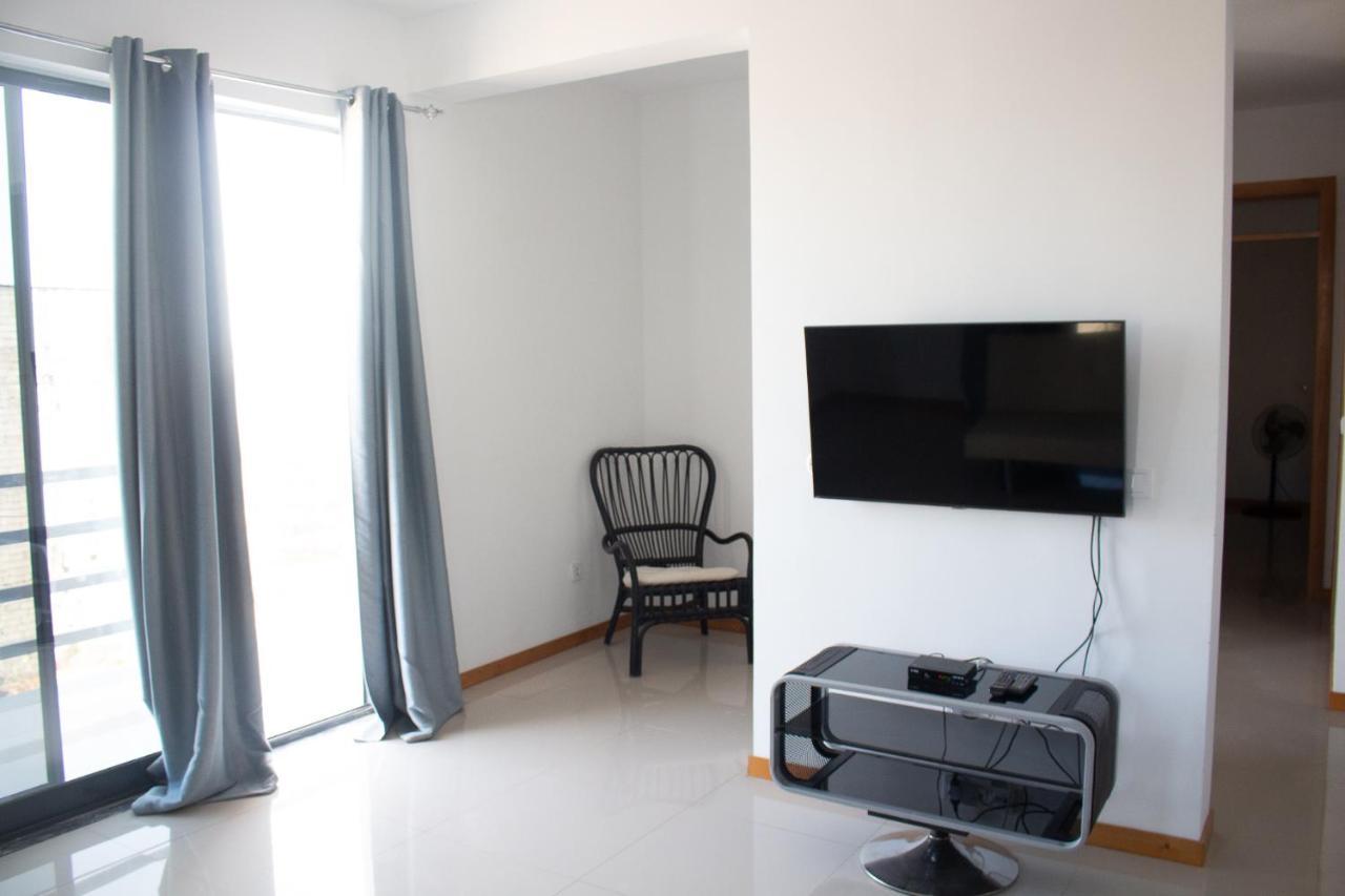 Beautiful And Brand New 2 Bedrooms Apartment/ Magnifico E Novo Apartamento T2 Прайя Экстерьер фото