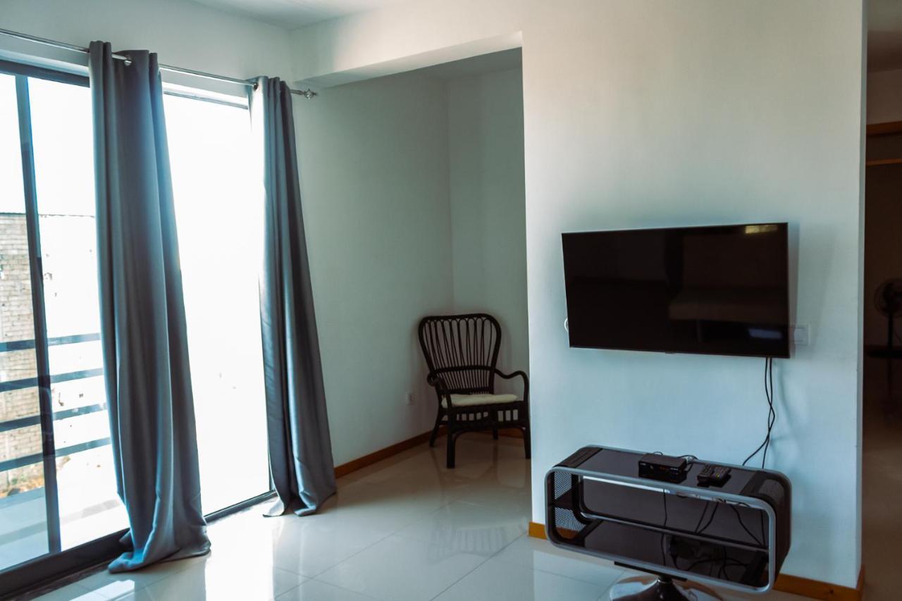 Beautiful And Brand New 2 Bedrooms Apartment/ Magnifico E Novo Apartamento T2 Прайя Экстерьер фото